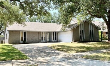 Building Photo - 2819 Colony Dr