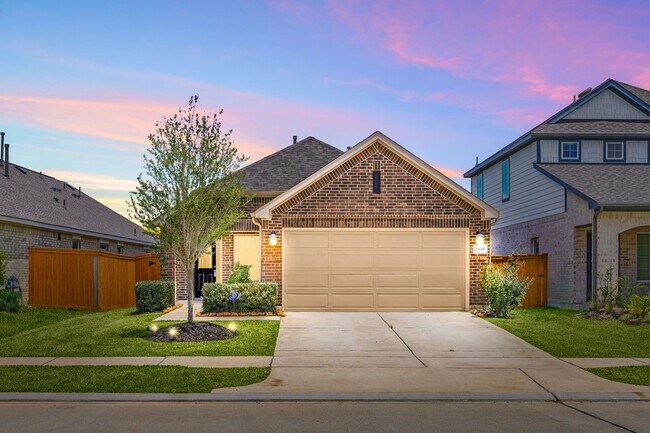 Building Photo - 21618 Coral Mist Dr