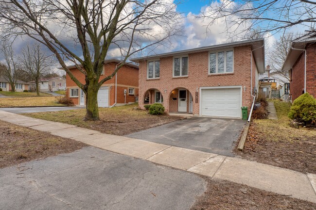 Building Photo - 2 Bed / 1 Bath in Kingston – All Utilities & Parking Included - $1,749/month
