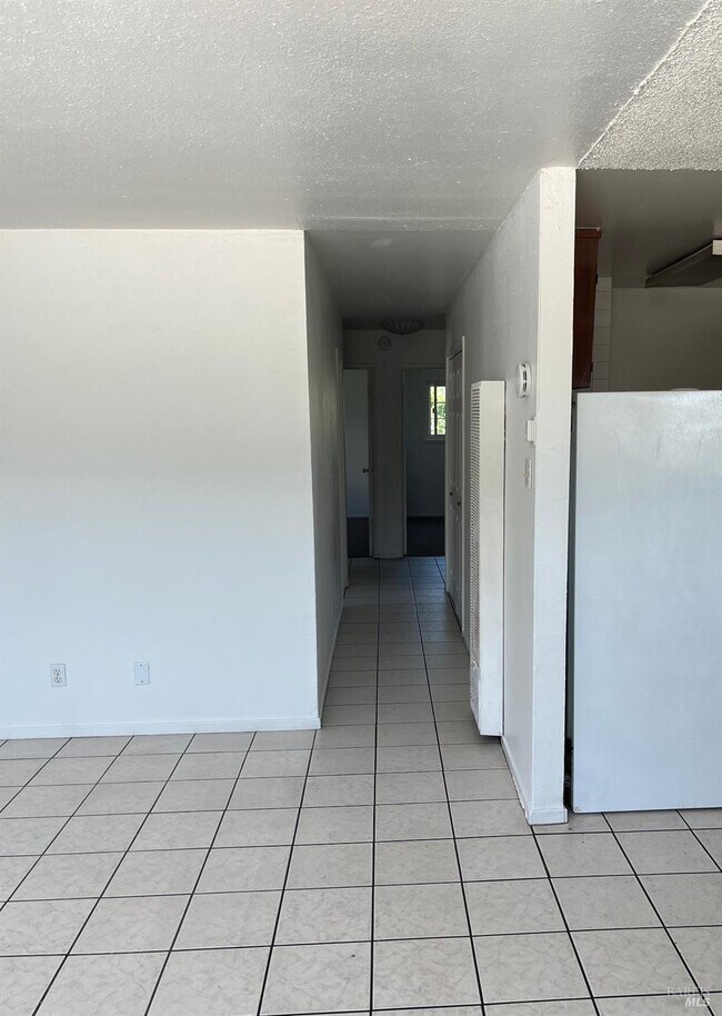 Building Photo - 154 Denio St