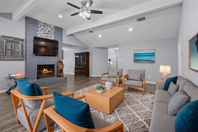 Foto del edificio - 20074 Crazy Horse Cir