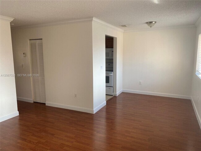 Foto del edificio - 7279 W 24th Ave