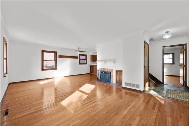 Foto del edificio - 28 E Jeffrey Pl