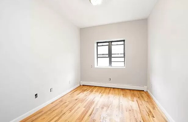 Building Photo - 257 Throop Ave
