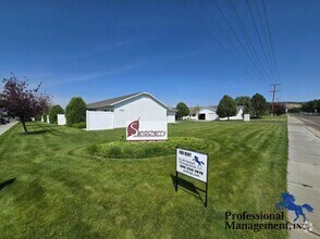 Building Photo - 1502 38th St W
