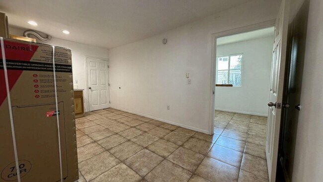 Photo - 1496 Belle St Apartment