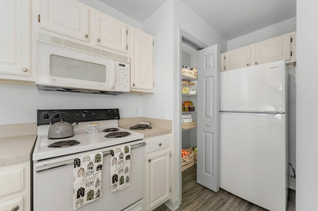 Building Photo - Museum Walk