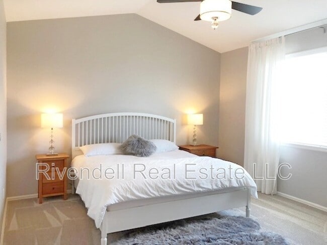 Building Photo - 3659 Desert Ridge Cir