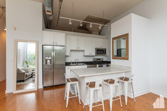 Foto del edificio - 4131 W Belmont Ave