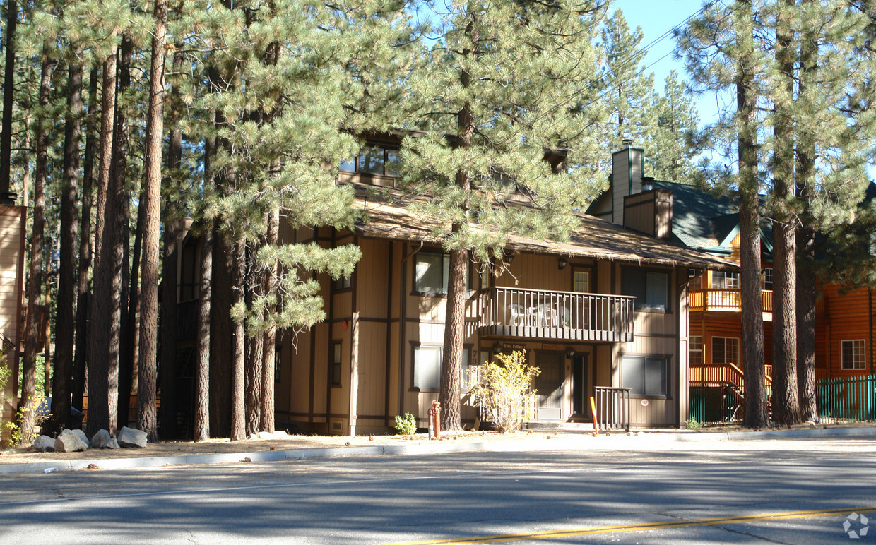 Foto principal - 733 Summit Blvd