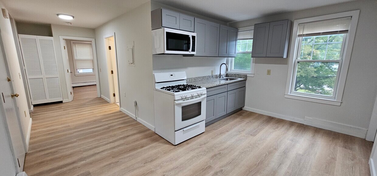 Foto principal - 17 Sanborn St