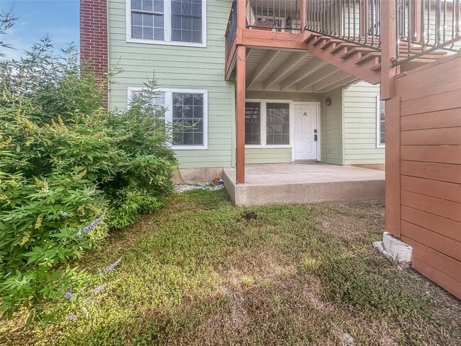Foto del edificio - 5700 Glen Meadow Dr