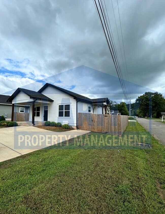 Foto del edificio - 1513 Huff Ave SW