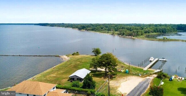 Foto del edificio - 811 Chester River Dr