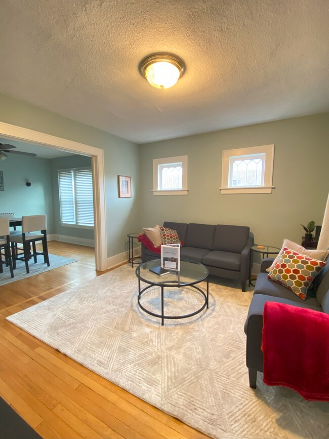 Photo - Woodruff Apartment