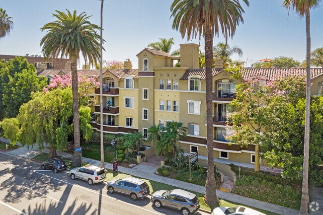 Building Photo - 2201 Beverly Glen Blvd.