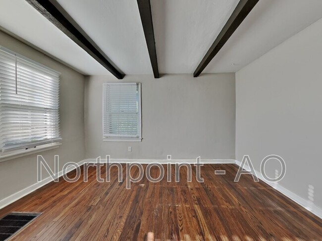 Building Photo - 5128 Rinker Rd