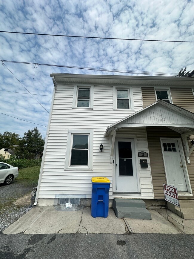 Building Photo - 25 Girard Ave