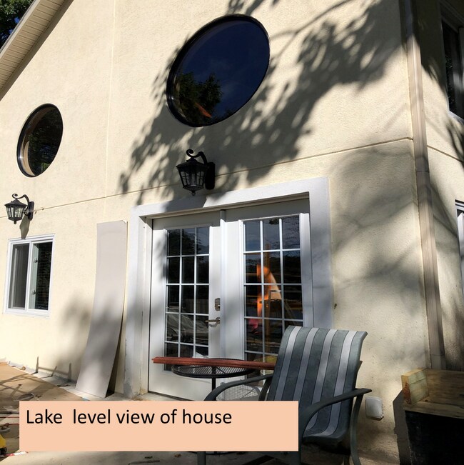 Vista trasera de la casa - 9031 E Circle Dr S