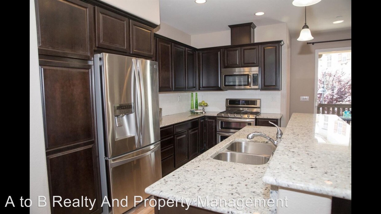Foto principal - 3 br, 3.5 bath House - 1021 Thyme Walkway
