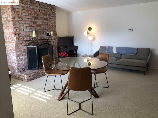 Foto del edificio - 840 Sevely Dr