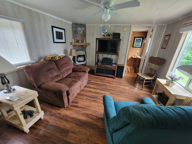 Foto del edificio - 53 Lookout Ln