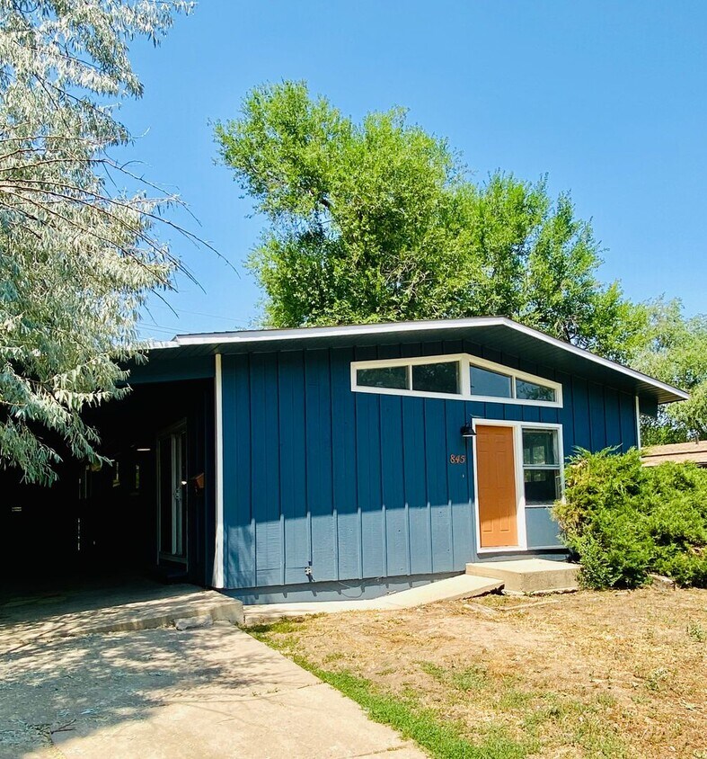 Primary Photo - Available for 2025-2026 Fall Pre-Leasing: ...