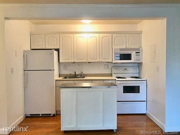 Building Photo - 1 br, 1 bath Condo - 24 Home Ct 5 Unit 5