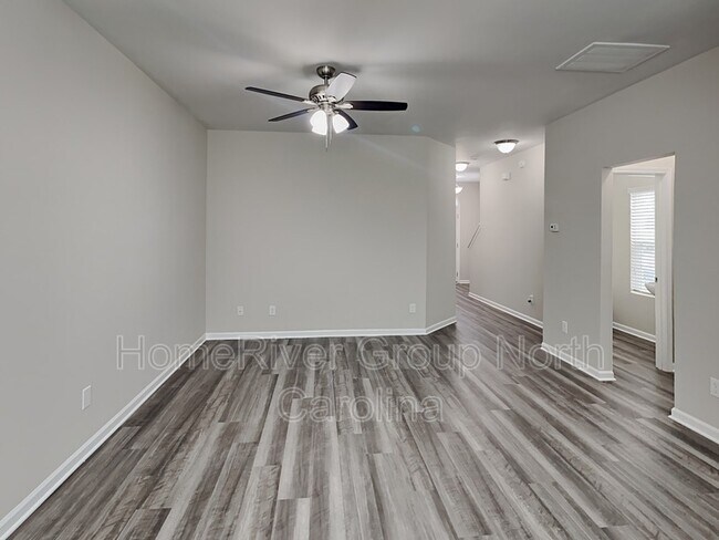 Foto del edificio - 2397 Hartfield Cir