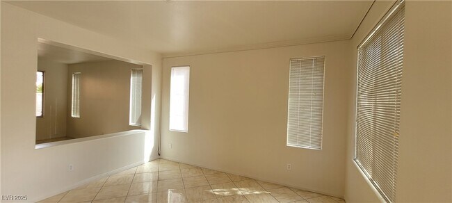 Building Photo - 8198 Rock Meadows Dr