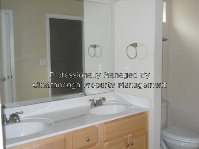 Foto del edificio - 917 Callaway Ct