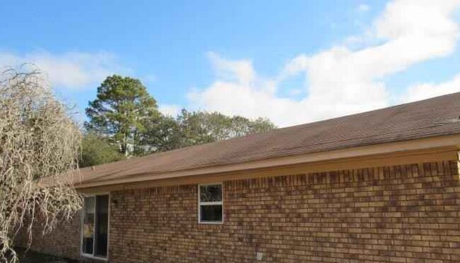 Building Photo - 2170 Prairie Rd