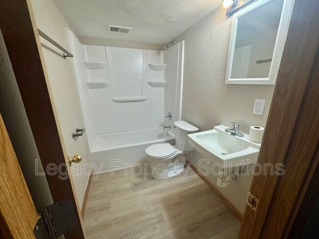 Foto del edificio - 515 S 9th St