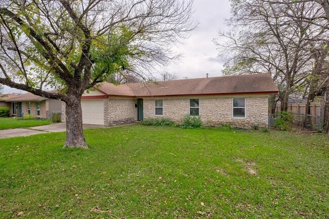 Building Photo - 8525 Maine Dr
