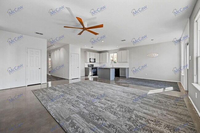 Building Photo - 2424 Bermont Red Ln