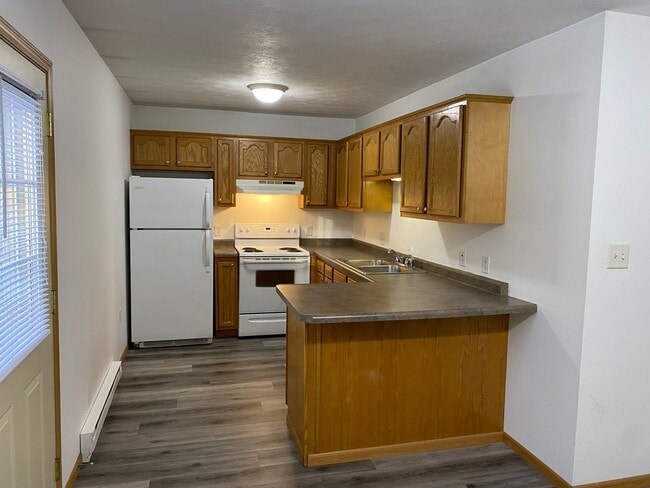 Building Photo - Spacious & Well-Maintained 1-Bedroom Apartment in New Bremen!