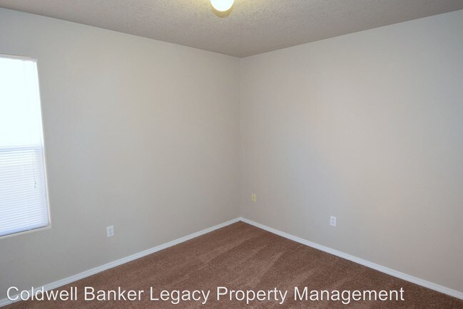 Building Photo - 3 br, 2 bath House - 2833 CIELO AZUL DR NE