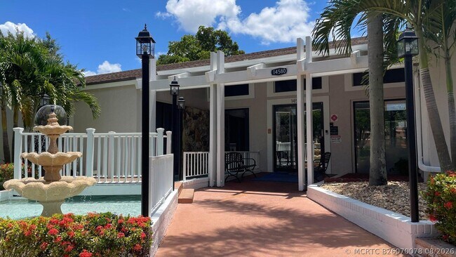 Building Photo - 14575 Bonaire Blvd