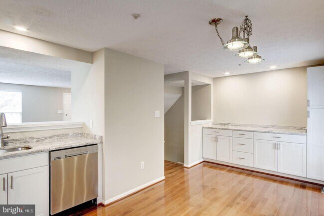 Building Photo - 6038 Weekend Way