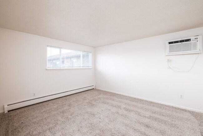 Foto del edificio - Webster Manor Apartment Homes