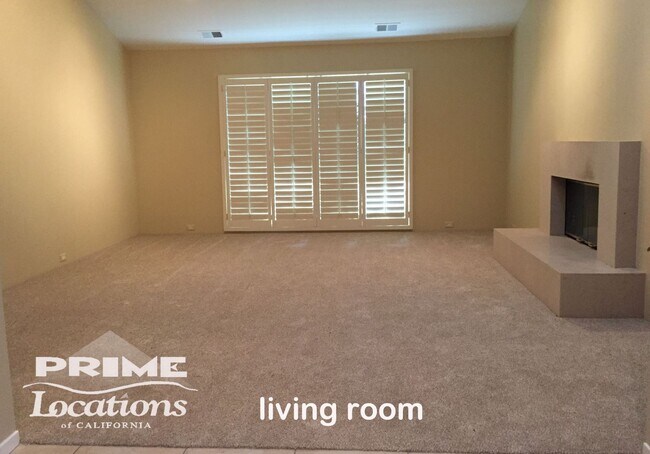 Building Photo - Be the first to call this newly updated Ma...