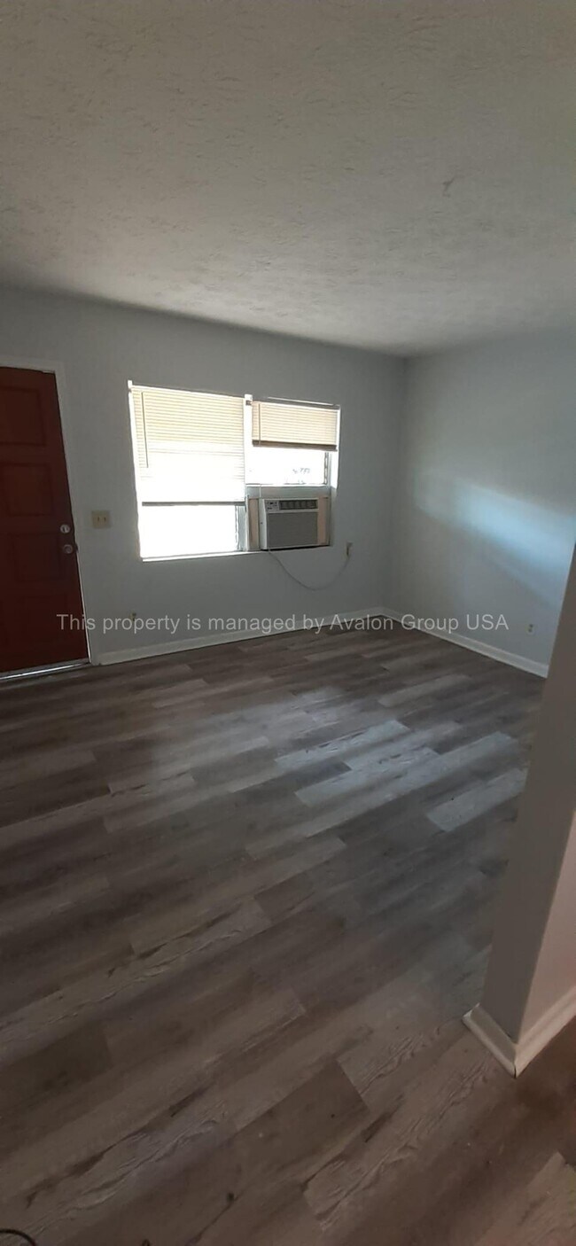 Foto del edificio - 1131 Lake Shore Blvd