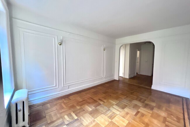 Foto del edificio - 615 Fort Washington Ave