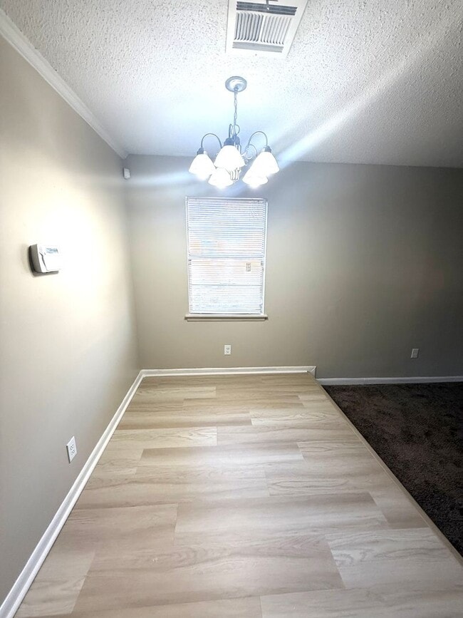 Building Photo - ** 3 Bed 2 Bath located off Woodley road ** Call 334-366-9198 to schedule a self tour