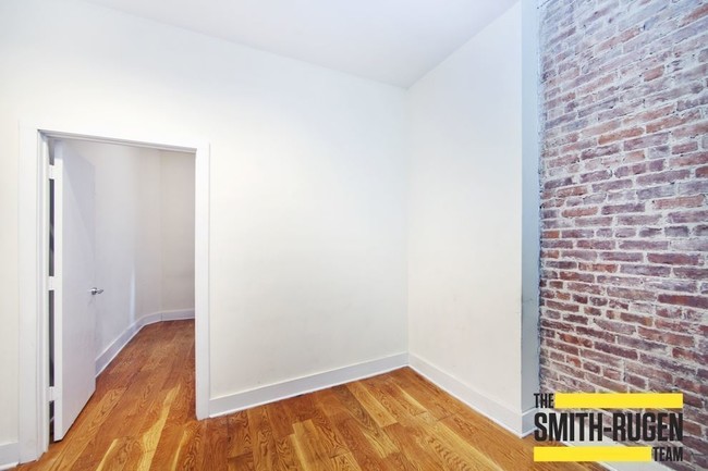 Foto del edificio - 953 Columbus Ave