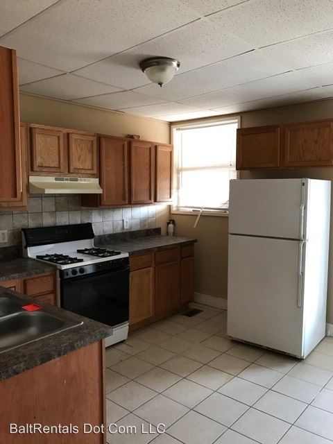 Primary Photo - 615 N Edgewood St