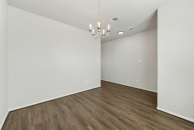 Building Photo - 3330 Paddock Landing St