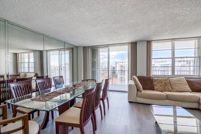Foto del edificio - 2801 NE 183rd St