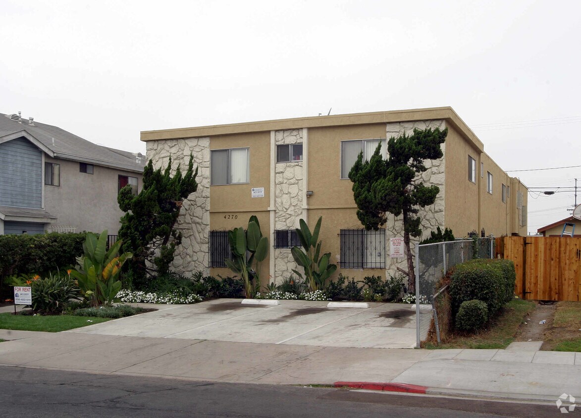 Foto principal - 4270 34th St
