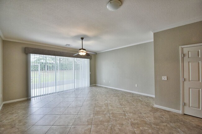 Foto del edificio - 4139 SW 51st Cir